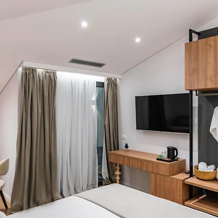 Mae Select 4* Sarandë