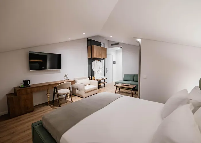 Mae Select Hotel Sarandë