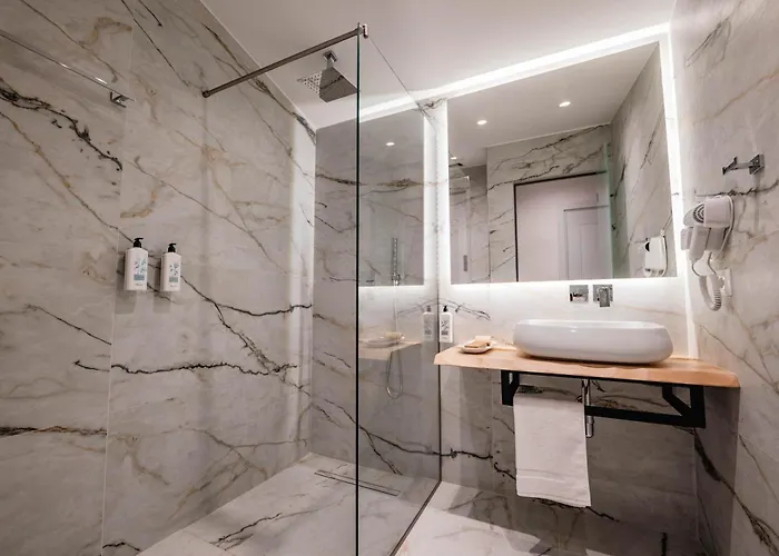 Mae Select 4* Sarandë