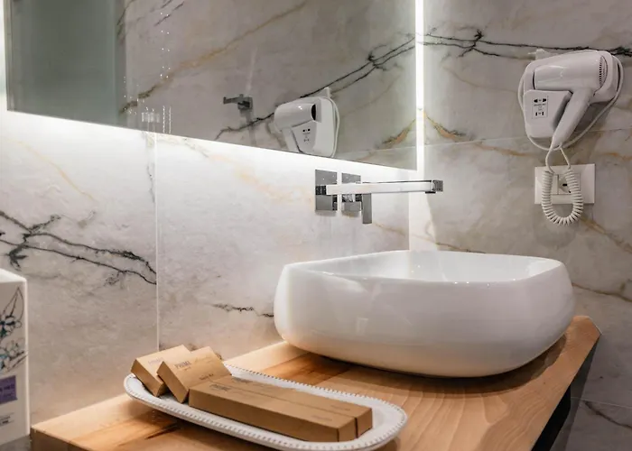 Mae Select Hotel Sarandë