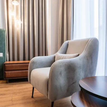 Hotel Mae Select