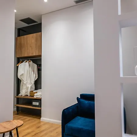 Hotel Mae Select